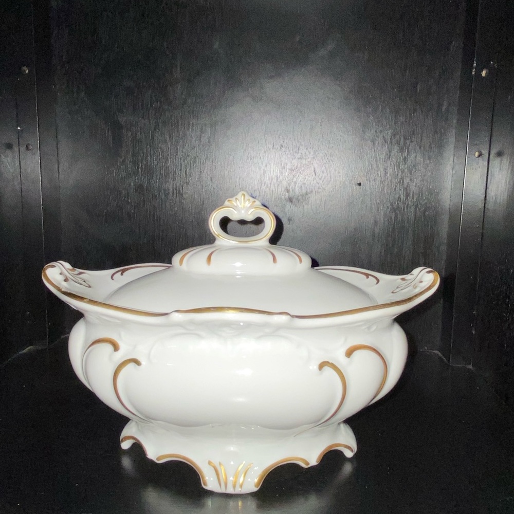 Vintage dish